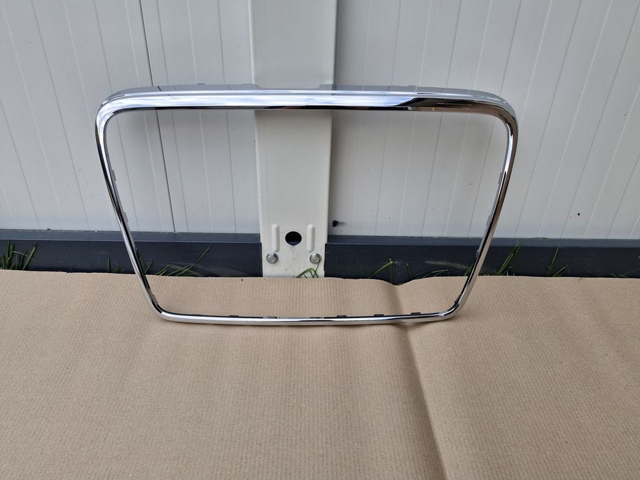 Crom grila Audi A4 B7 ornament grila 2004-2008