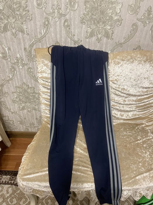 Женский одежда сатылады