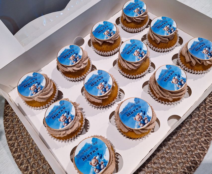 Домашно приготвени питки,мъфини и медени бисквити