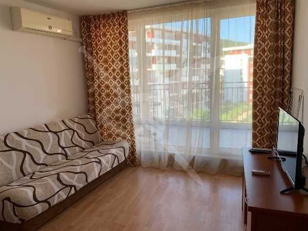 Продава се Двустаен апартамент в Свети Влас - 68 кв.м за 1361 €/кв.м - Снимка #2