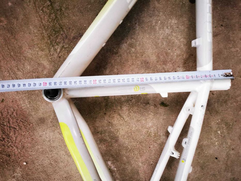 Vand ghidon MTB 720mm; cadru MTB 15 inch; pipa si manere spuma