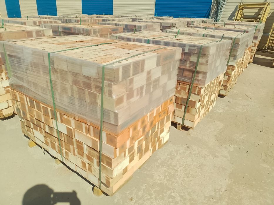 Продам кирпичи в большом количестве