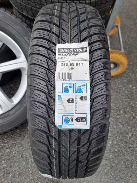 17цола Mercedes GLA,GLB -215/65/17 Bridgestone