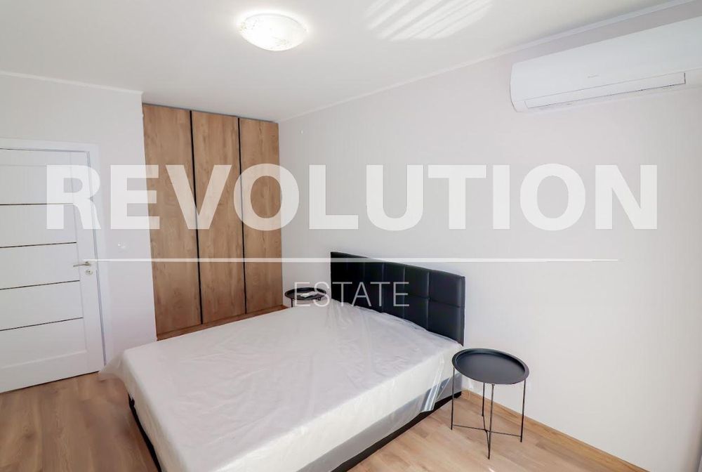 Дава се под наем Тристаен апартамент в Варна, Бриз - 100 кв.м за 1000 € - Снимка #5