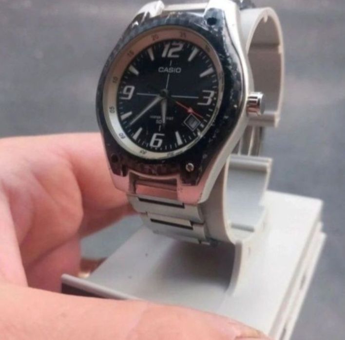 Ceas Casio 2783 - baterie noua , stare functionare , mici zgarieturi