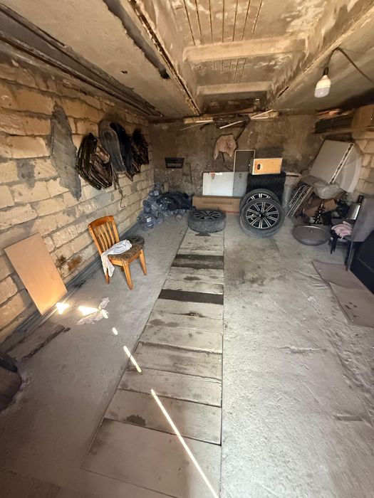 Гараж сатылады, подвалы бар. 2 млн