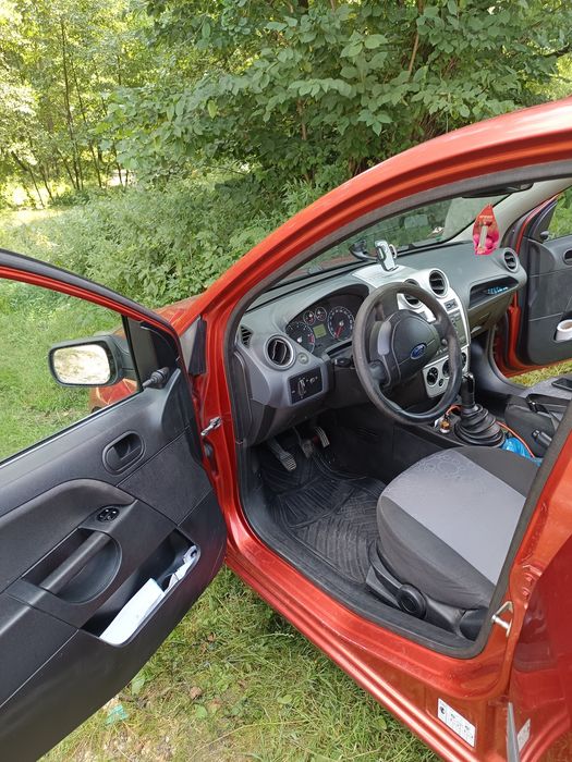 Ford fiesta  2008