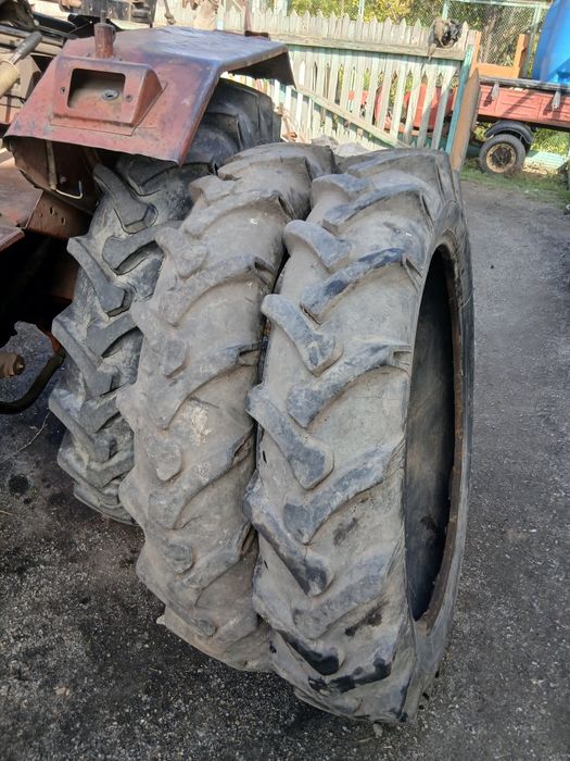 Продам шины 2 штуки
