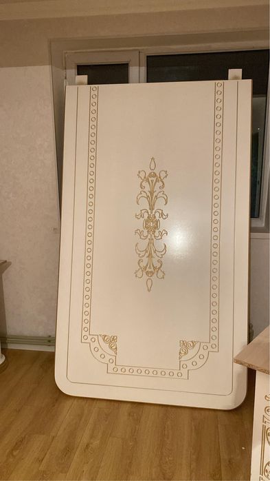 Новый гостиный стол