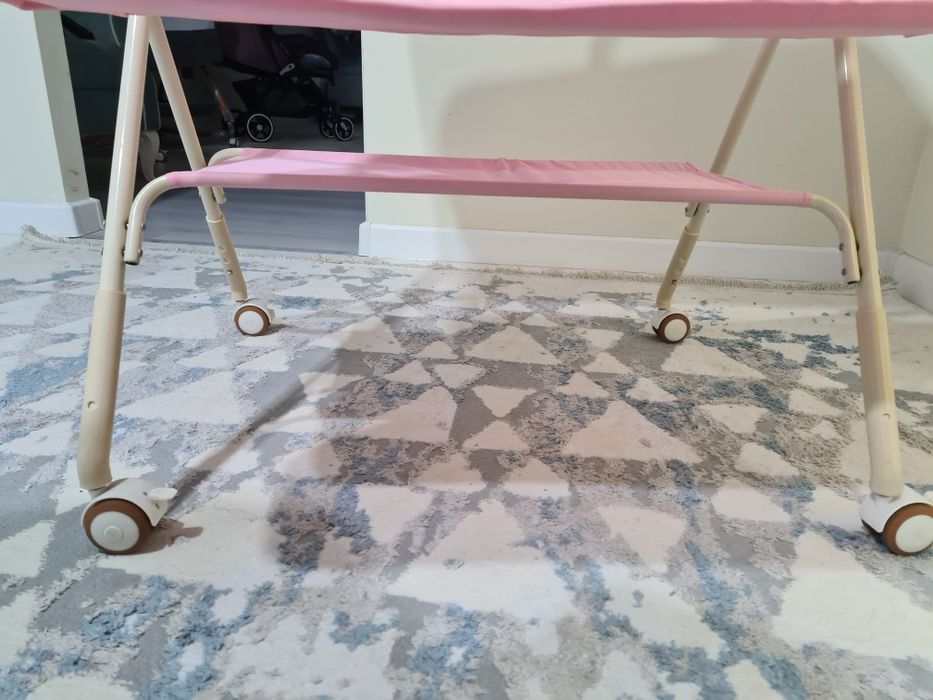 Пеленальный столик