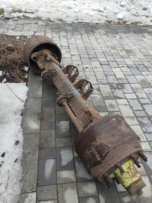 Ось для прицепов