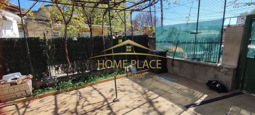 Дава се под наем Етаж от къща в Варна, Колхозен пазар - 60 кв.м за 469.2 € - Снимка #11