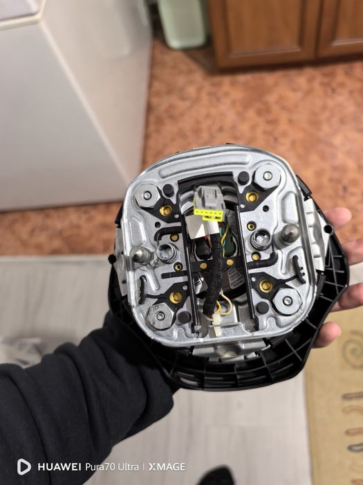 Волан за БМВ Е90/Е91