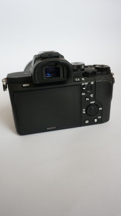 Sony Alpha 7 II 28-70kit фотоапарат и обективът. 8000 снимки