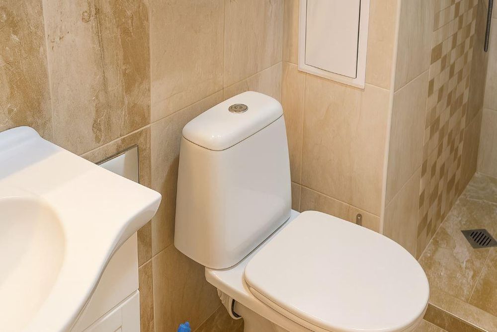 Дава се под наем Двустаен апартамент в Варна, Цветен квартал - 54 кв.м за 500 € - Снимка #3