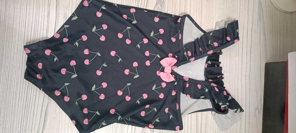 Купальники H&M  на 3 г в ассортименте