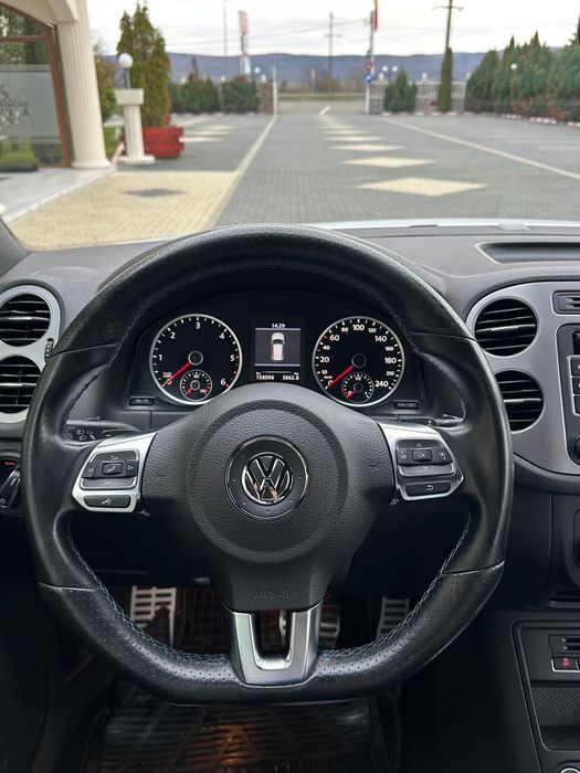 Vw Tiguan R-Line 2.0TDI 177CP /4 Motion/ DSG /Cityscape/Bi-Xenon/LED