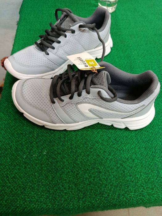 Маратонки дамски Декатлон