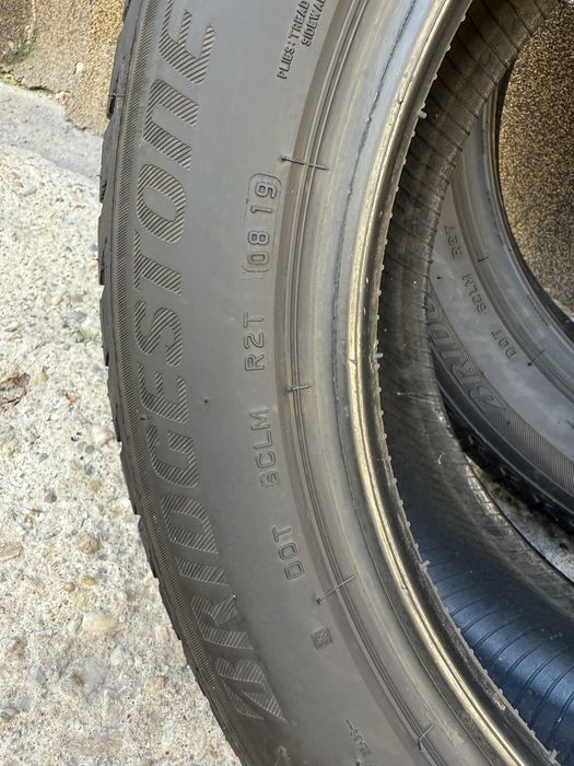 Anvelope vara 215/55r17-Bridgestone