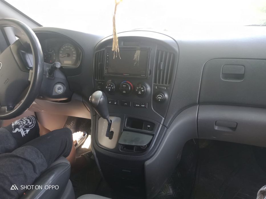 Hyundai Starex Grand