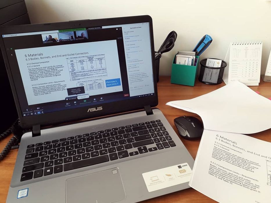 Синхронный переводчик анг-рус в Zoom