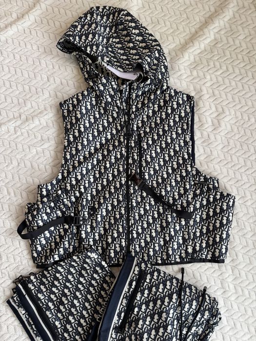 Дамски комплелт нов