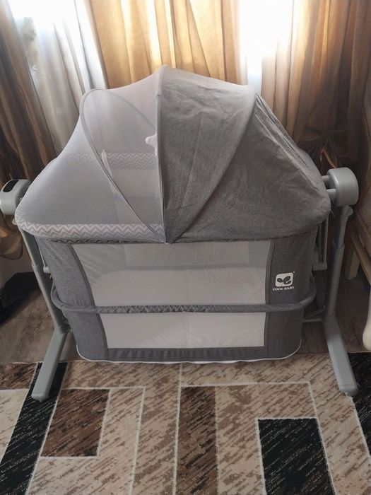 Люлька кроватка  с качанием