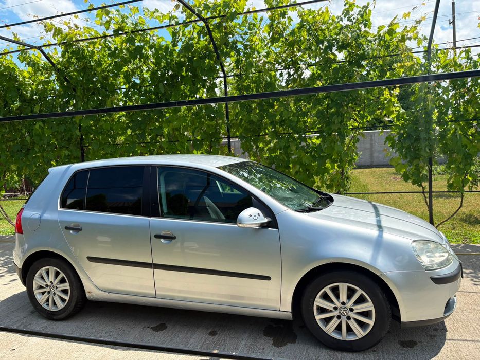 VOLKSWAGEN Golf 2005 — imagine 5