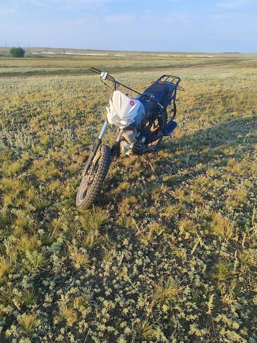 продам мотоцикл улар 200куб