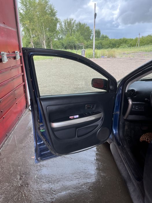 Tayota scion xa 2004 года