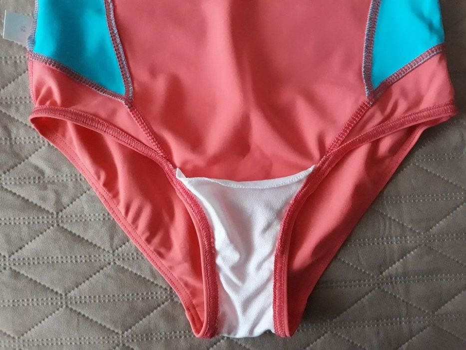 Цял бански за момиче