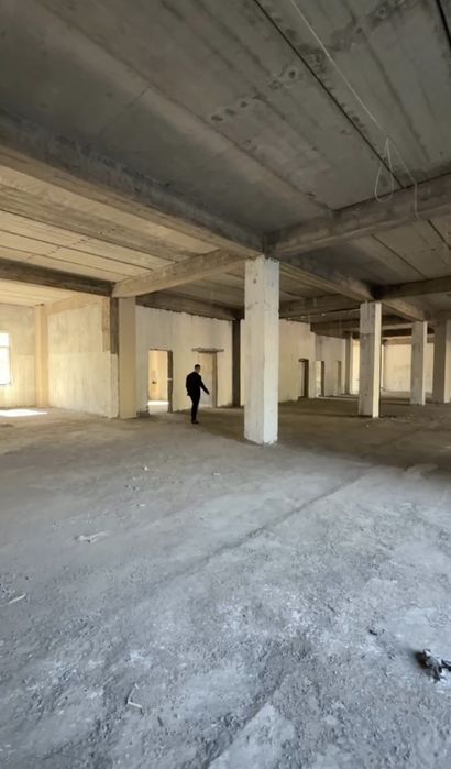 Продается коммерческое помещение Массив Ялангач 652кв.м
2 линия