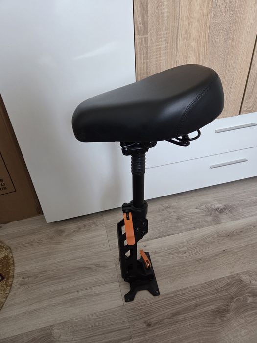 Scaun trotineta kukirin