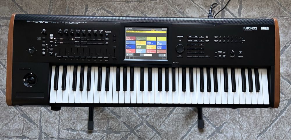 Korg kronos 2 61