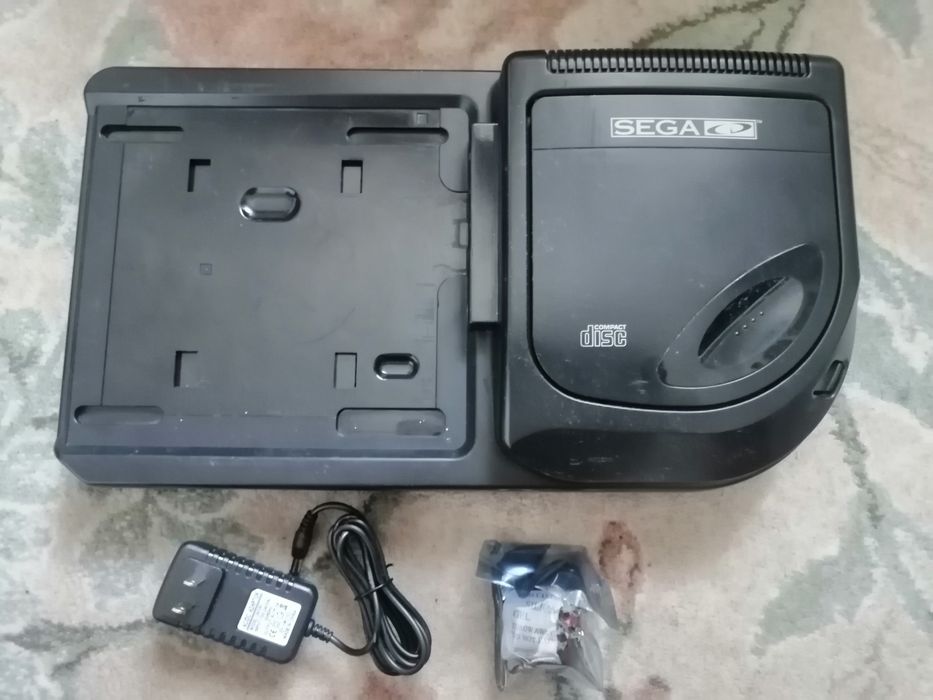 Продам консоль Sega CD