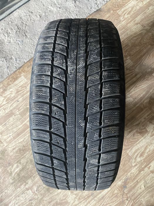 Продам комплект шины с титановыми дисками