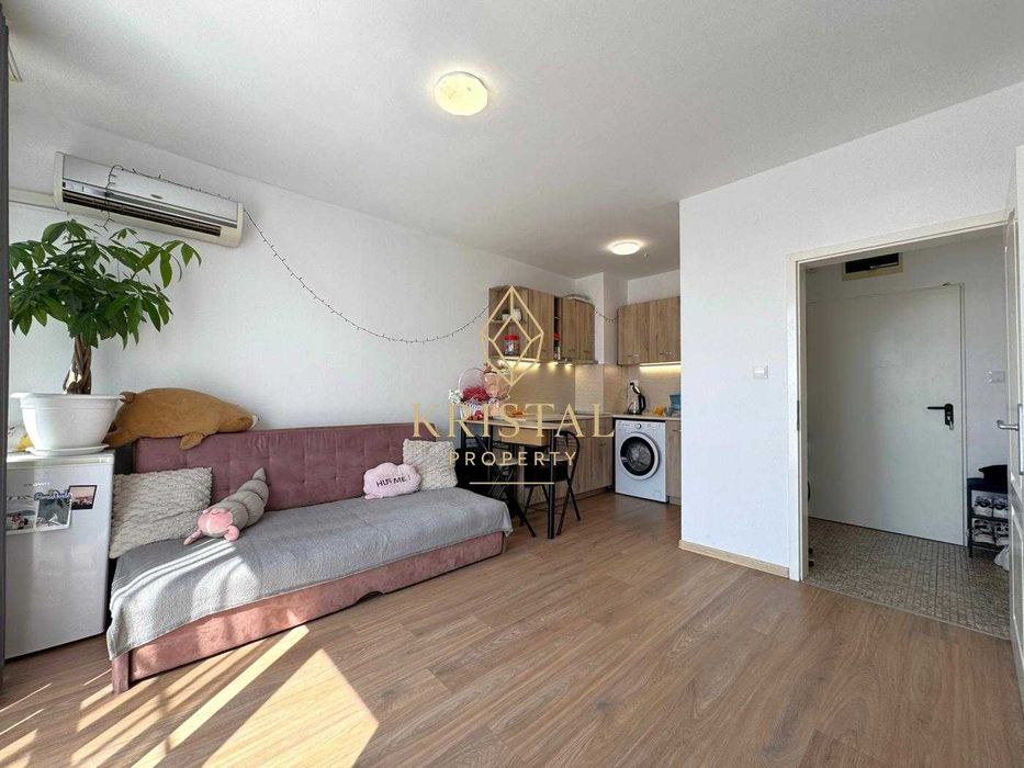 Продава се Двустаен апартамент в к.к. Слънчев бряг - 81 кв.м за 1000 €/кв.м - Снимка #1