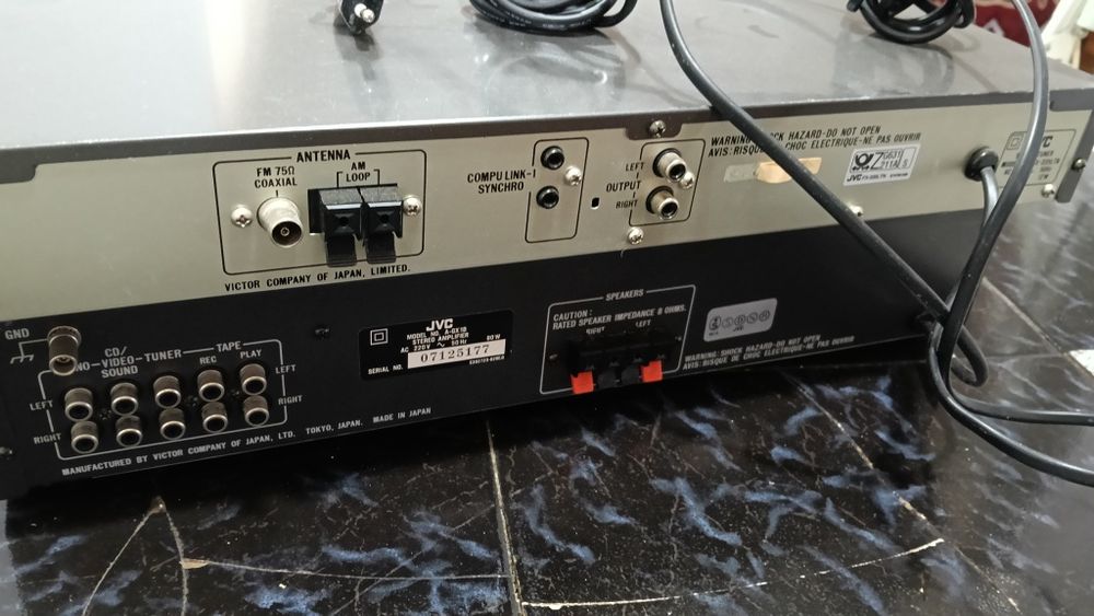 Linie audio JVC japoneză