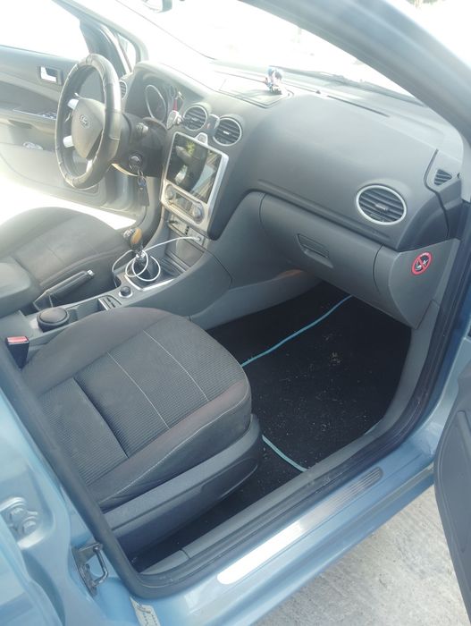 Vând Ford Focus anul 2008