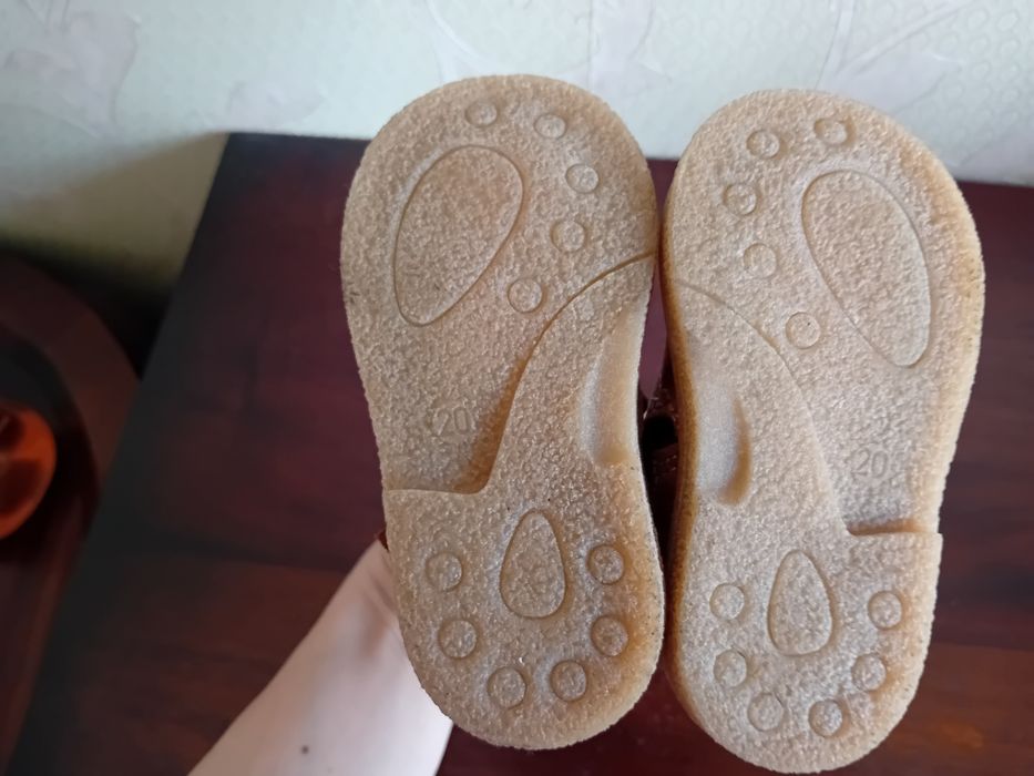 Бебешки обувки размер 20