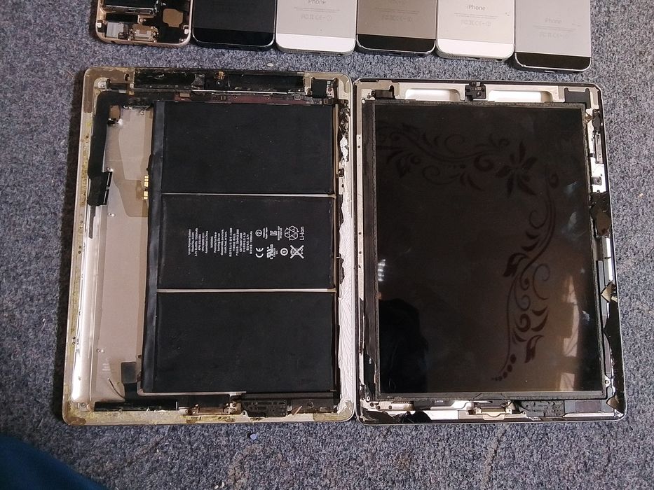 Telefonlar zapchasga beriladi  iphone 4,5,5s,6s ipad  5,5s zapchasga