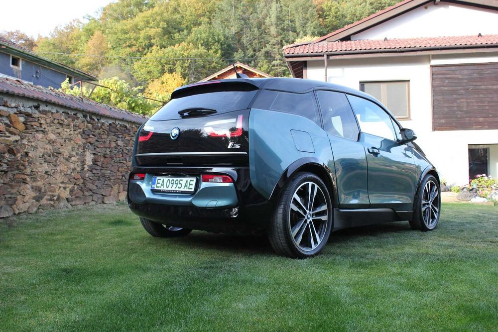 BMW i3S WBY8P610807L37568