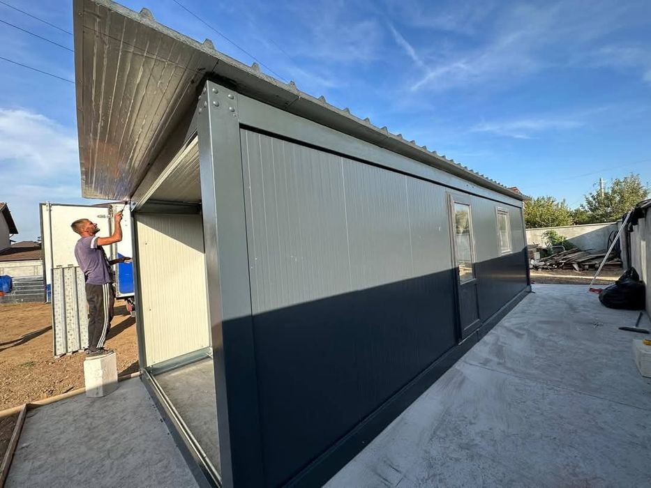 Garaj metalic din panouri sandwich 4 x 6.7m