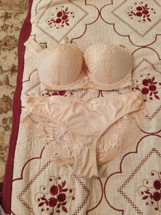 Продам комплект нижнего белья