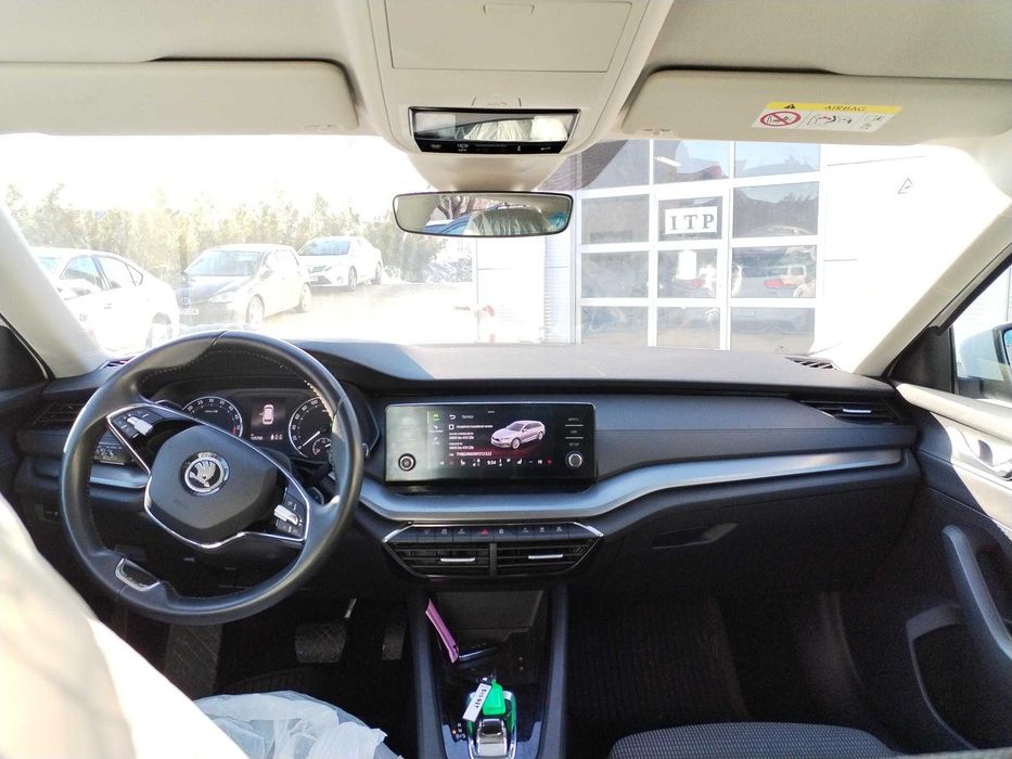 SKODA Octavia 2022 — imagine 4