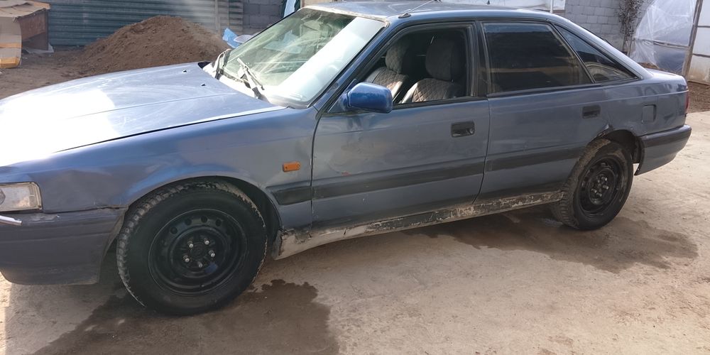 Автомобиль Мазда