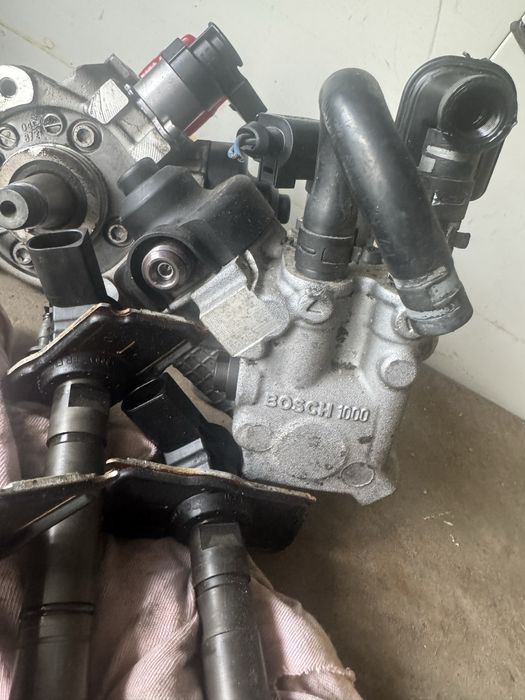 ГНП дюзи VAG 2.0TDI VW AUDI комън рейл горивна система помпа