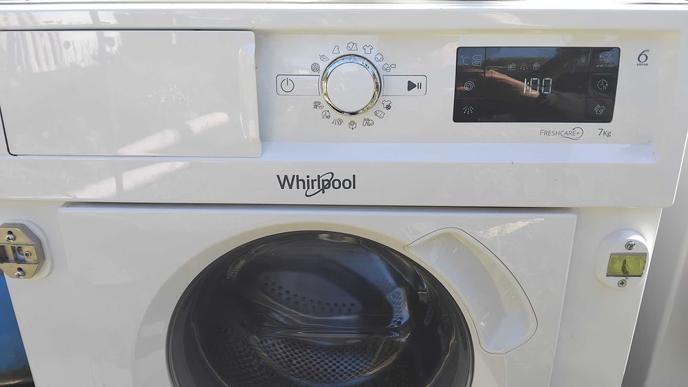 Пералня за вграждане whirlpool 7кг