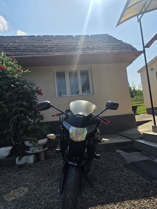 Honda CBR 250R 2011,se comduce cu a2!