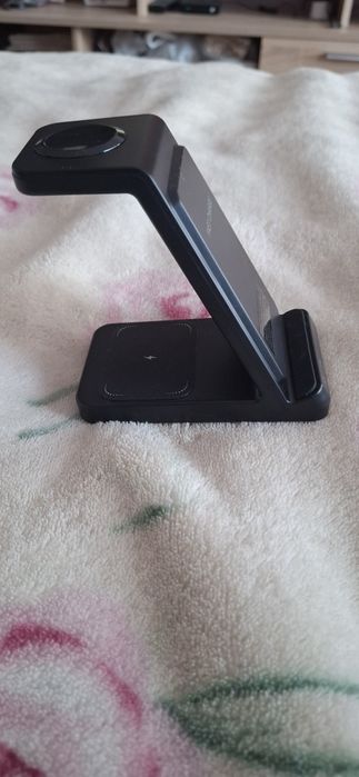 Fast charger чисто нова е!!!